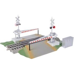 Lionel 2529070 FasTrack Grade Crossing w Gates & Flashers O Train Track No Light